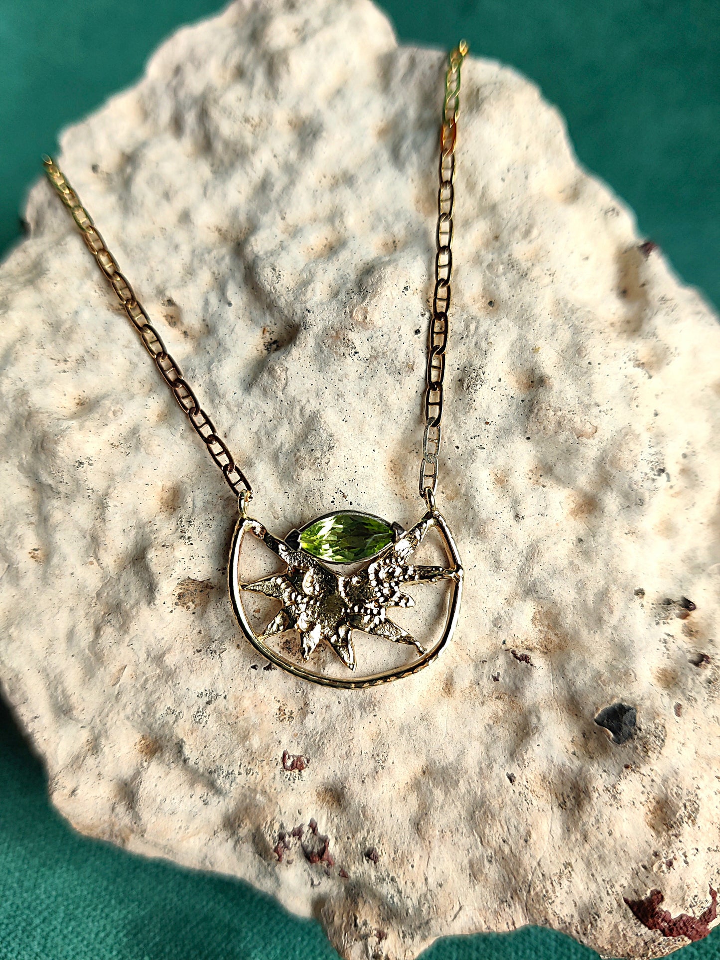 Ketting in 14K geel en wit goud met groene peridoot - Beata