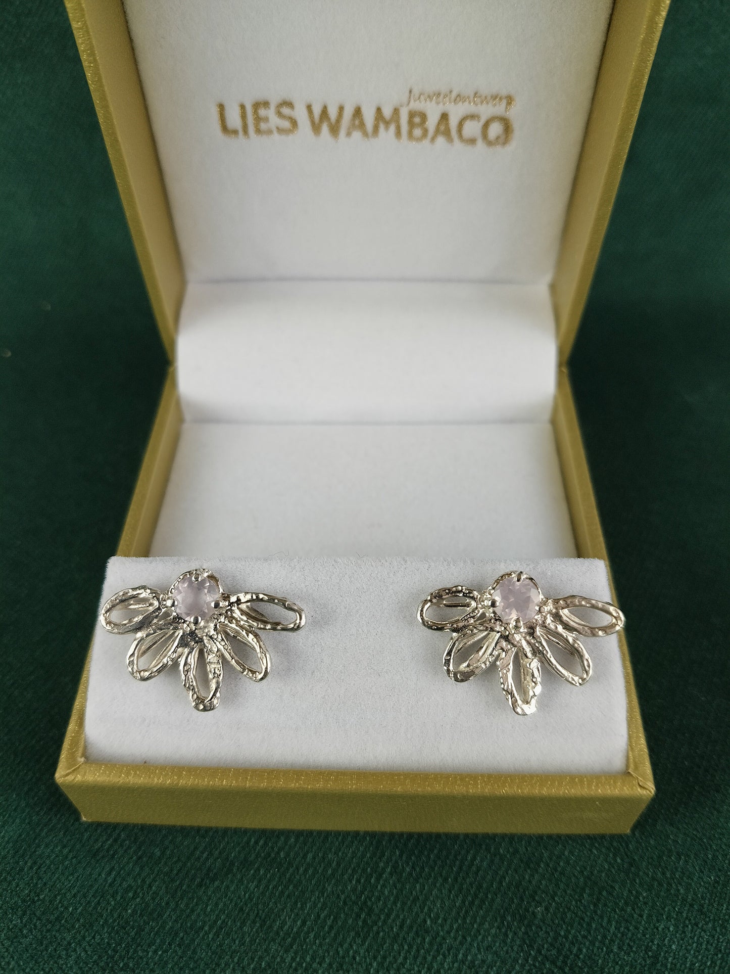 Oorbel in zilver met rozenkwarts: Yara