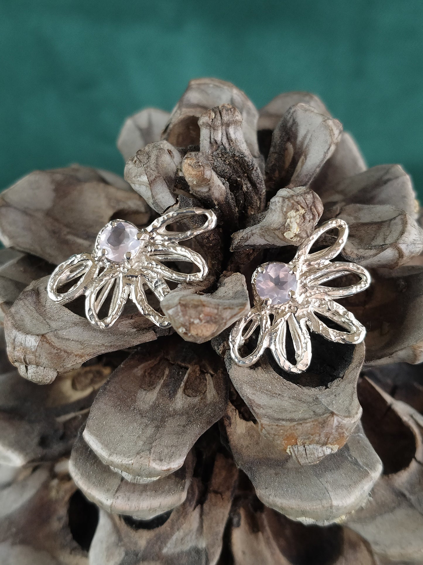 Oorbel in zilver met rozenkwarts: Yara