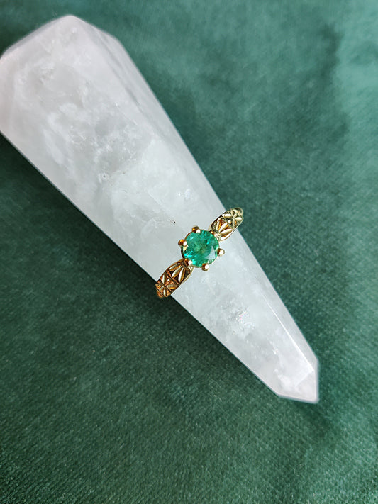 Ring in 18k geel goud met smaragd: Yuna