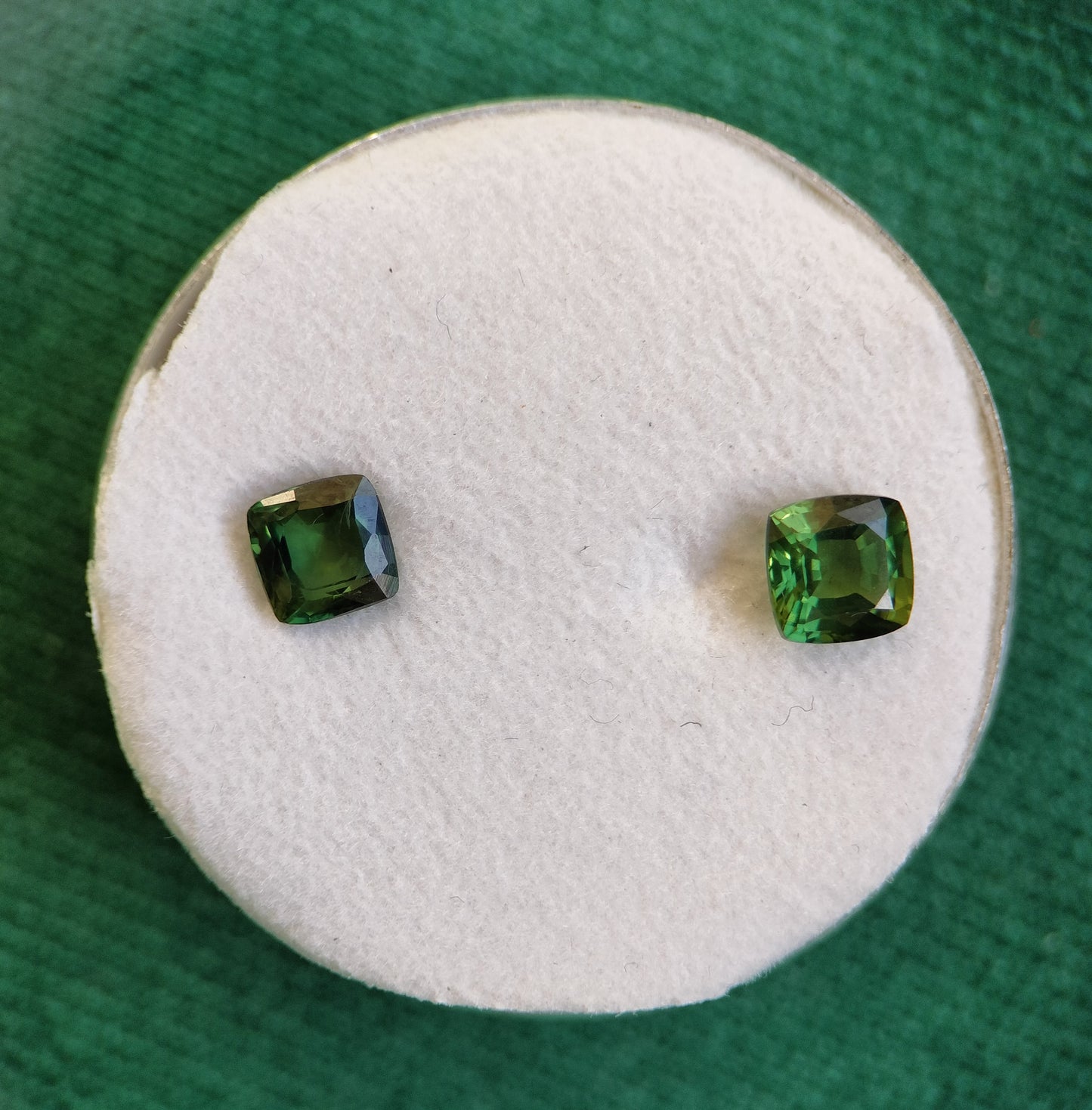 Groene saffier antiek