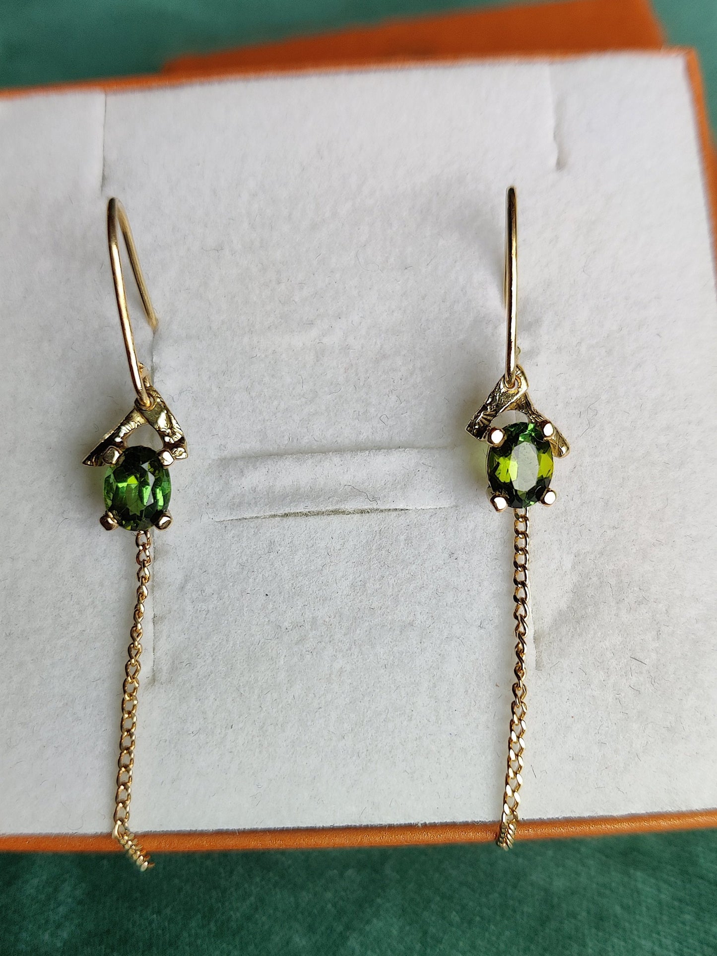 Oorhangers in het 18K geelgoud met toermalijn en ketting