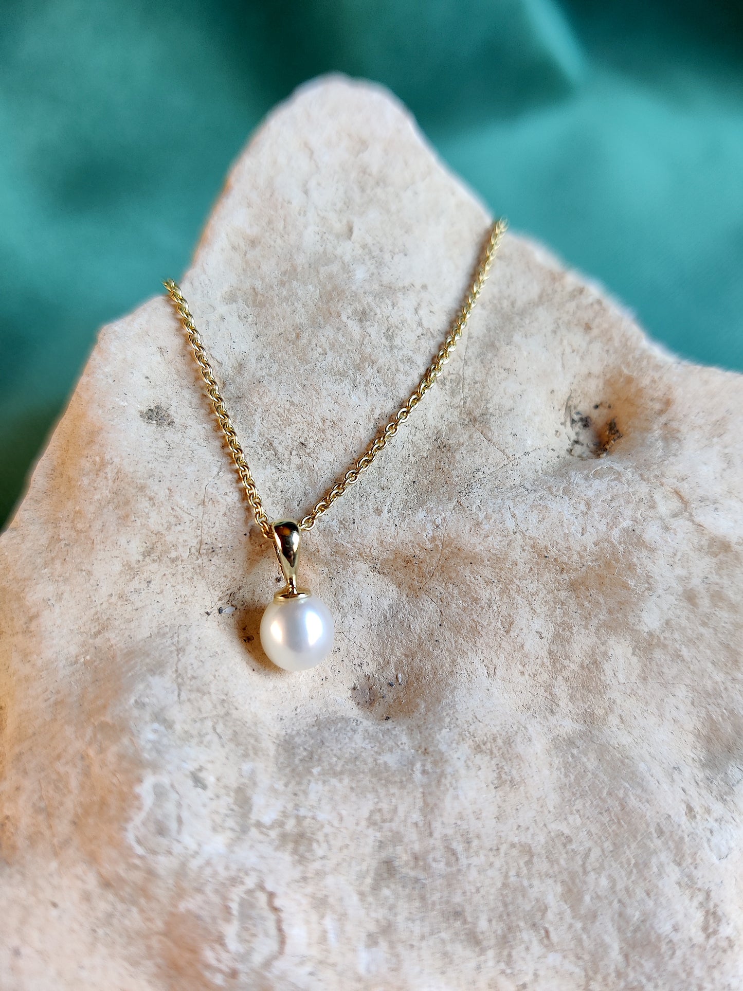 Hanger in 14k geel goud met zoetwater parel - Lori