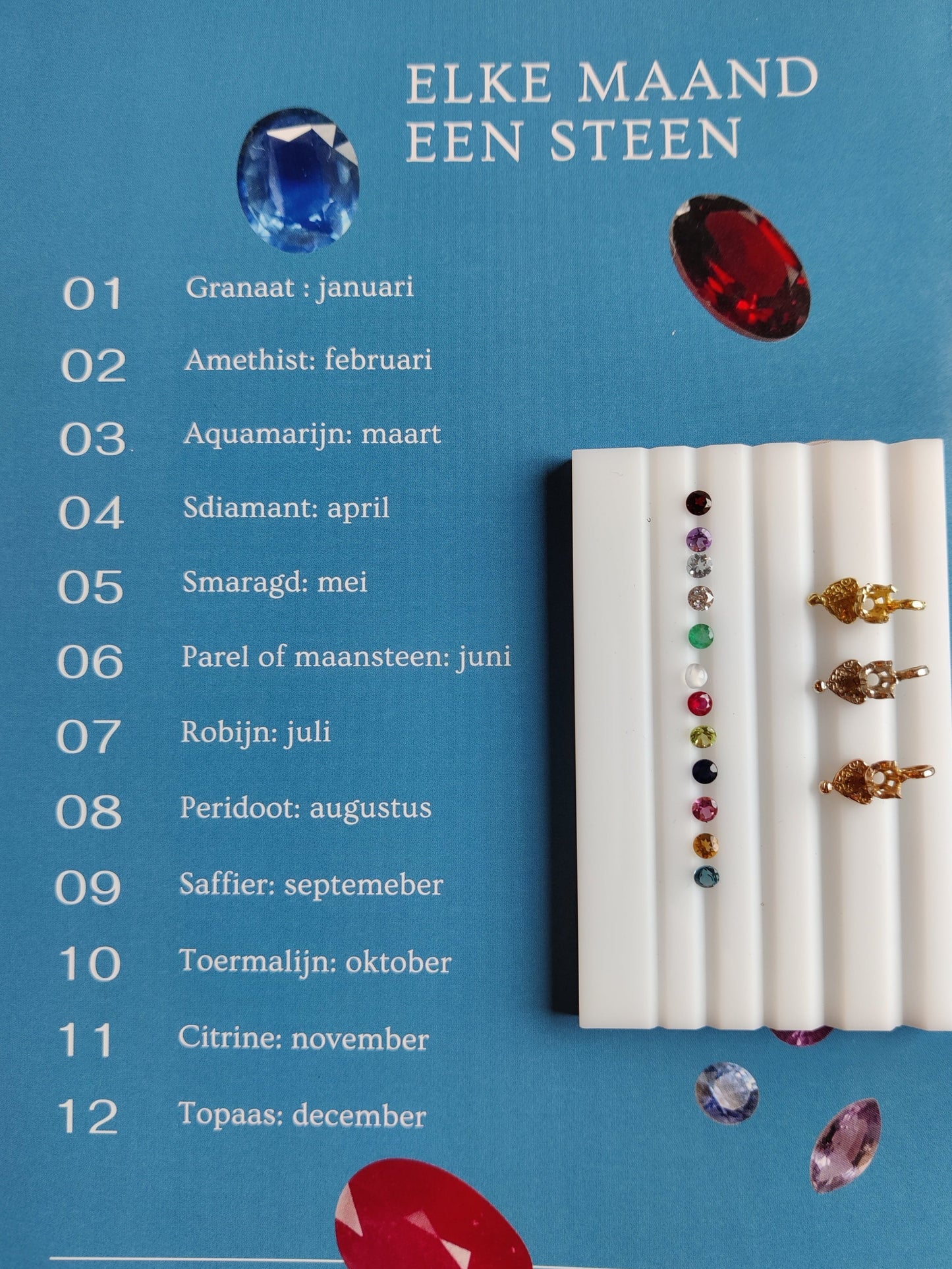 Hanger in 18k geel goud met geboortesteen - Love (alle maanden)