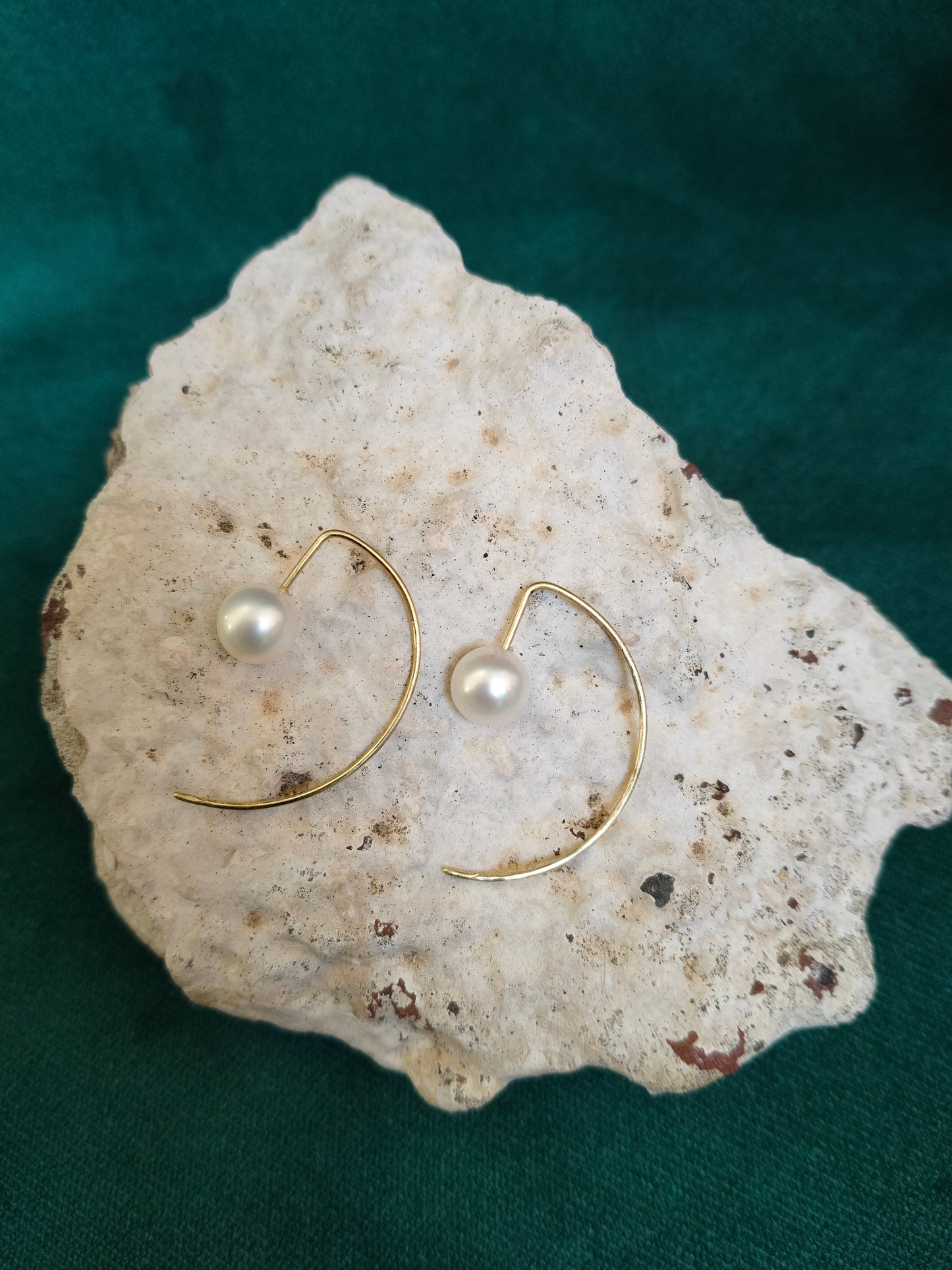 Oorbellen in 18 K geel goud met parel: Ellips