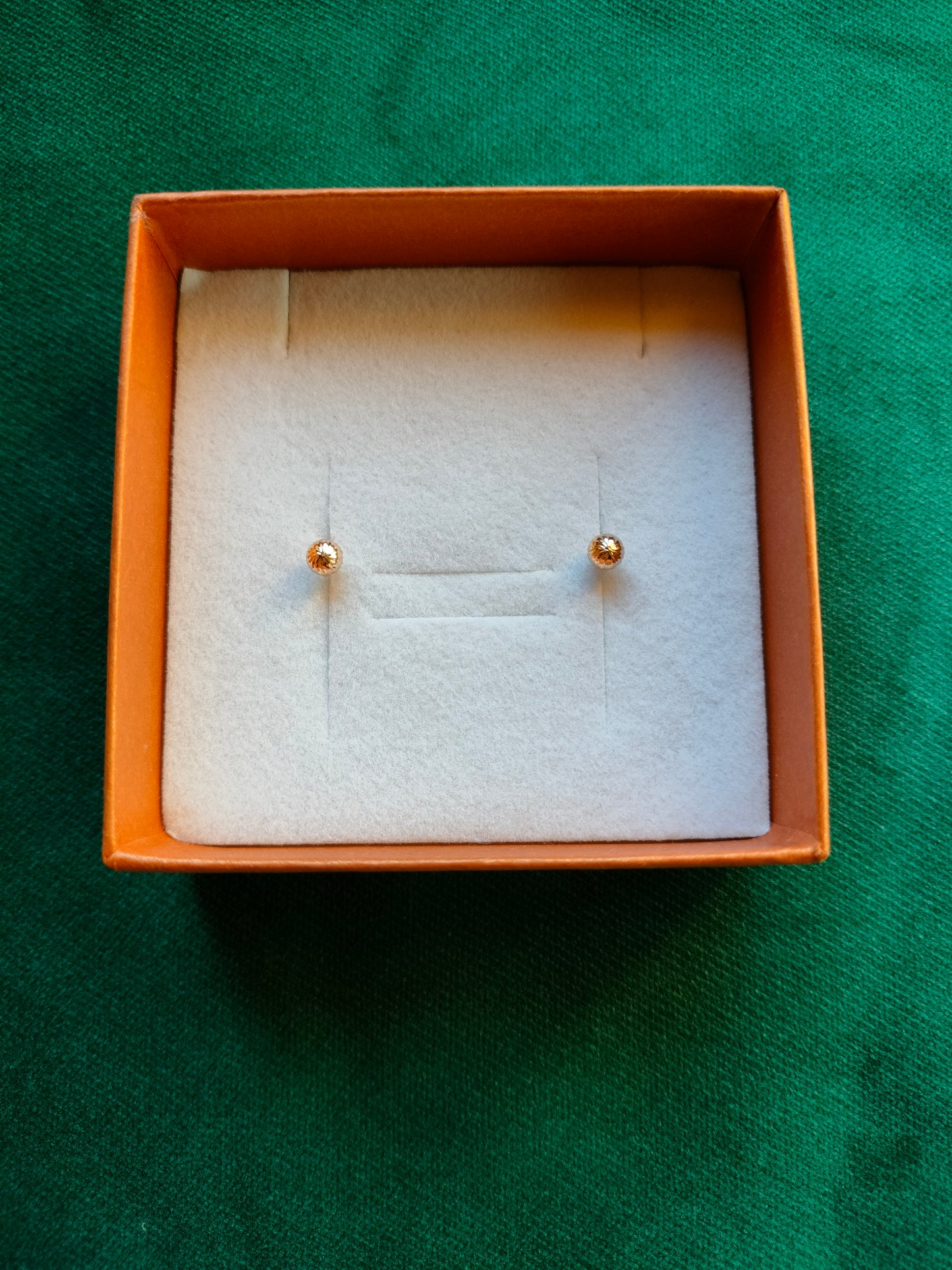 Mini oorbel in 14k goud - Vintage rond