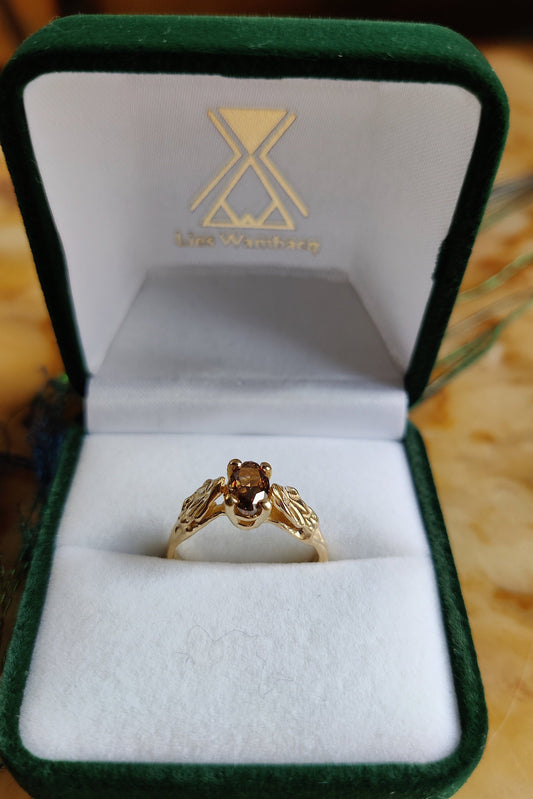 Ring in 18k geel goud met diamant: Op maat gemaakt