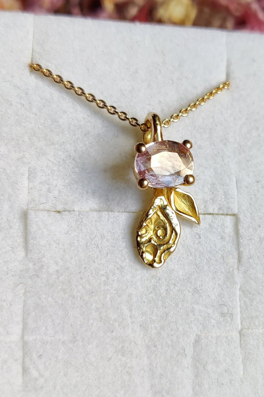 Hanger in 18K geel goud met roze saffier: Blossom