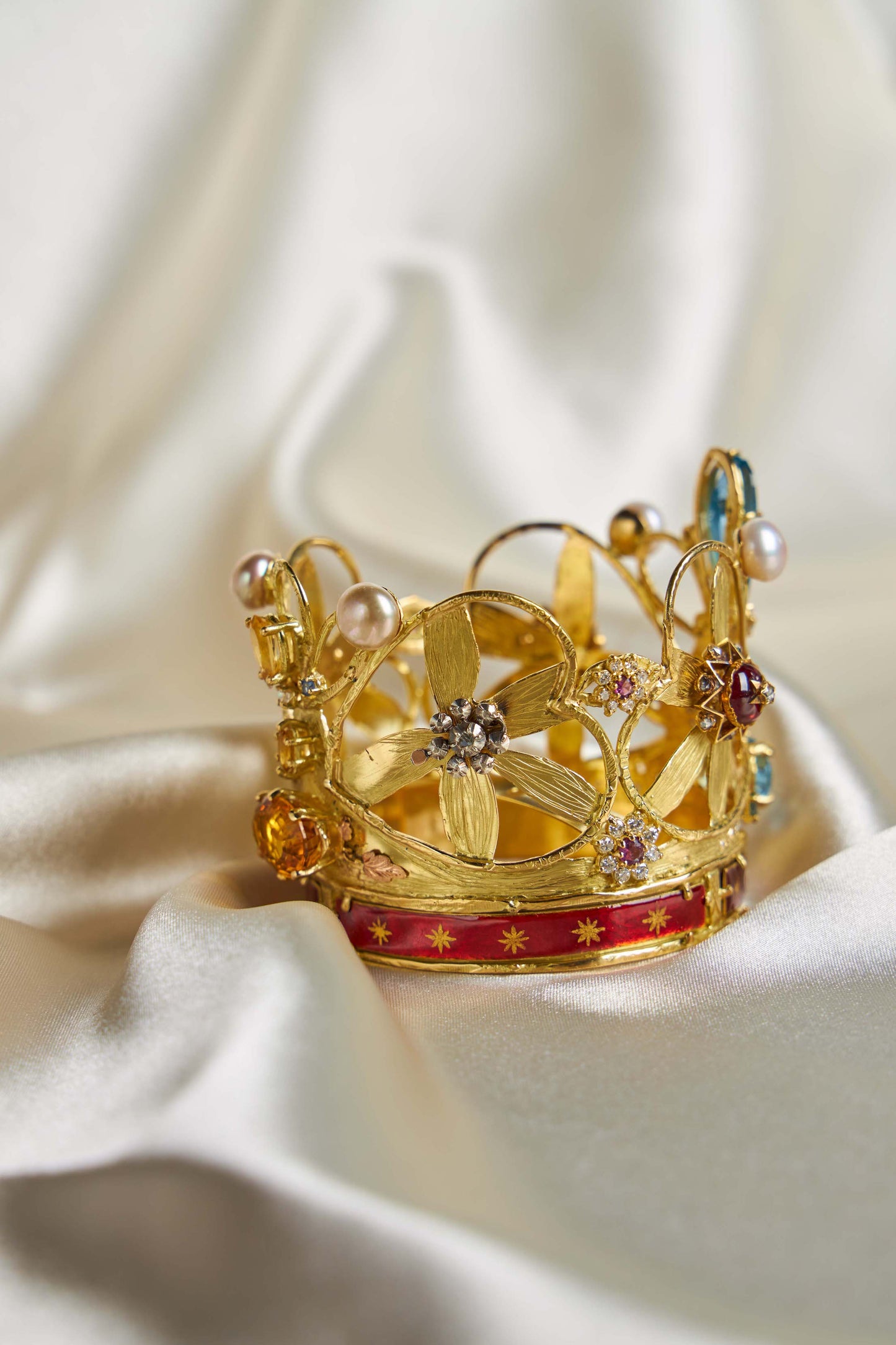 Kroon voor Maria van Scherpenheuvel.