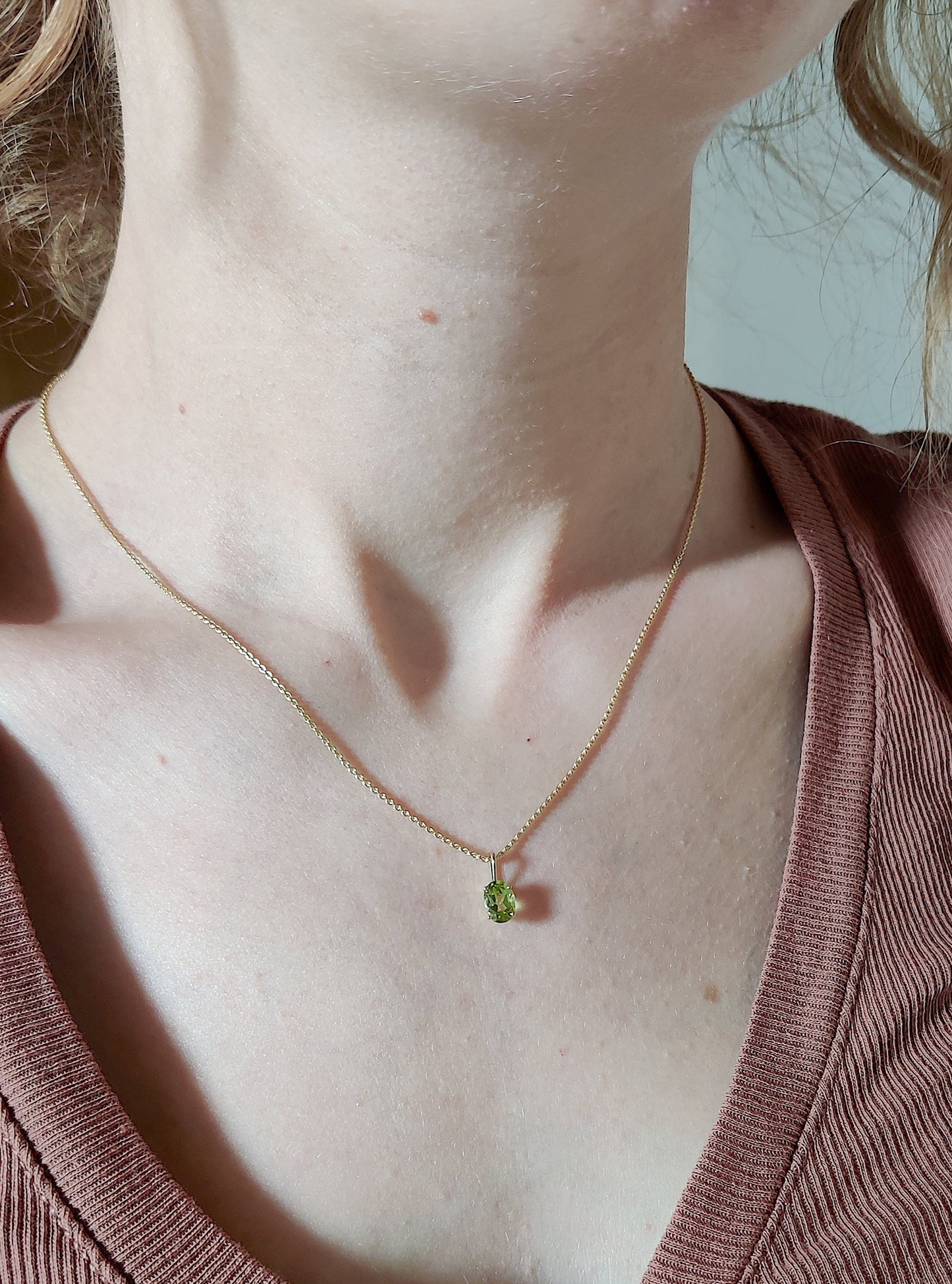 Hanger in 14k geel goud met peridoot - Augusti