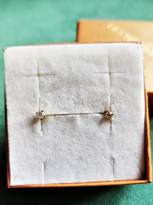 Oorbel in 14k geel goud met diamant - Leen