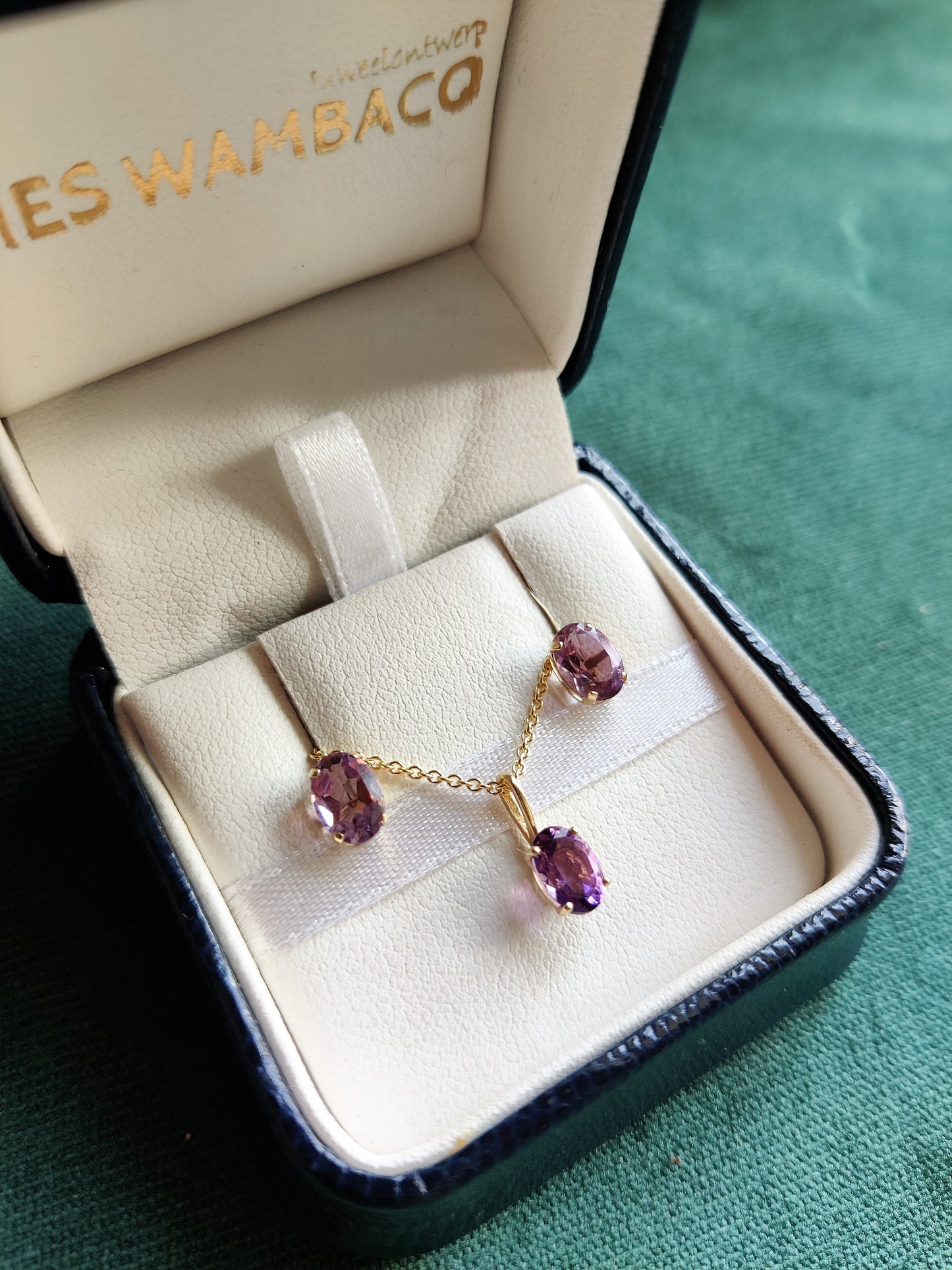 Oorbellen in 14k geel goud met amethist - Febi