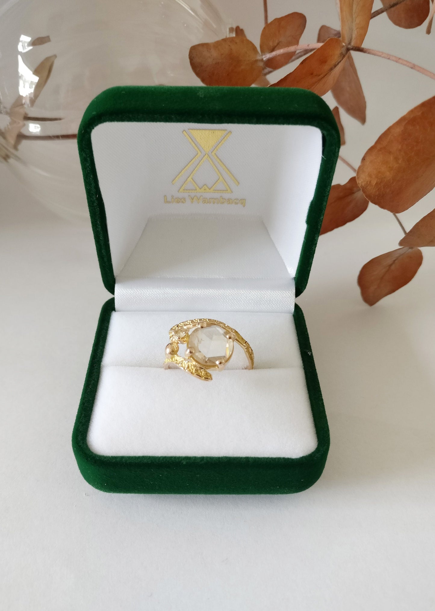 Ring in 18K rosé goud met diamant: Roos