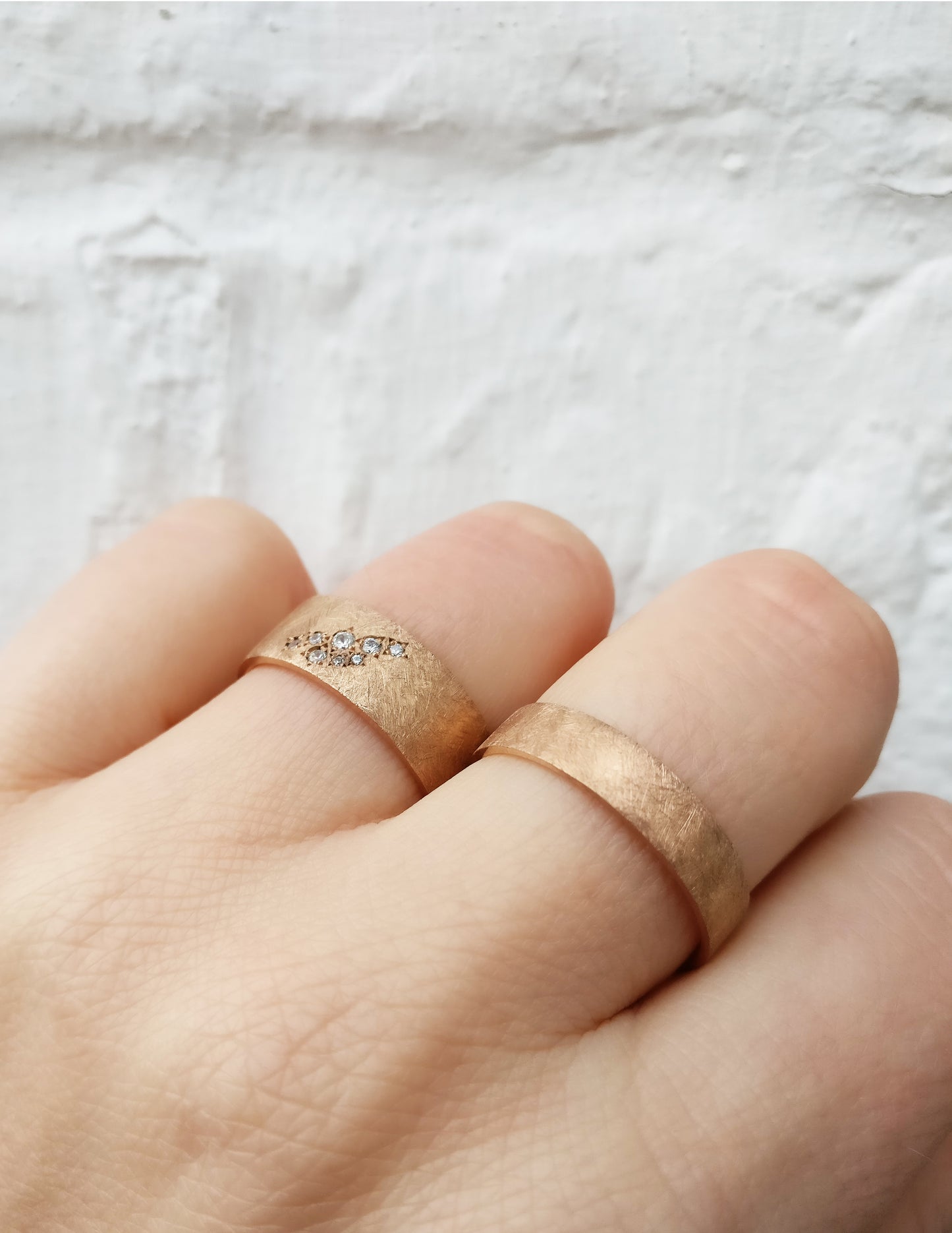 Trouwringen in 18k rosé goud: June en Johnny