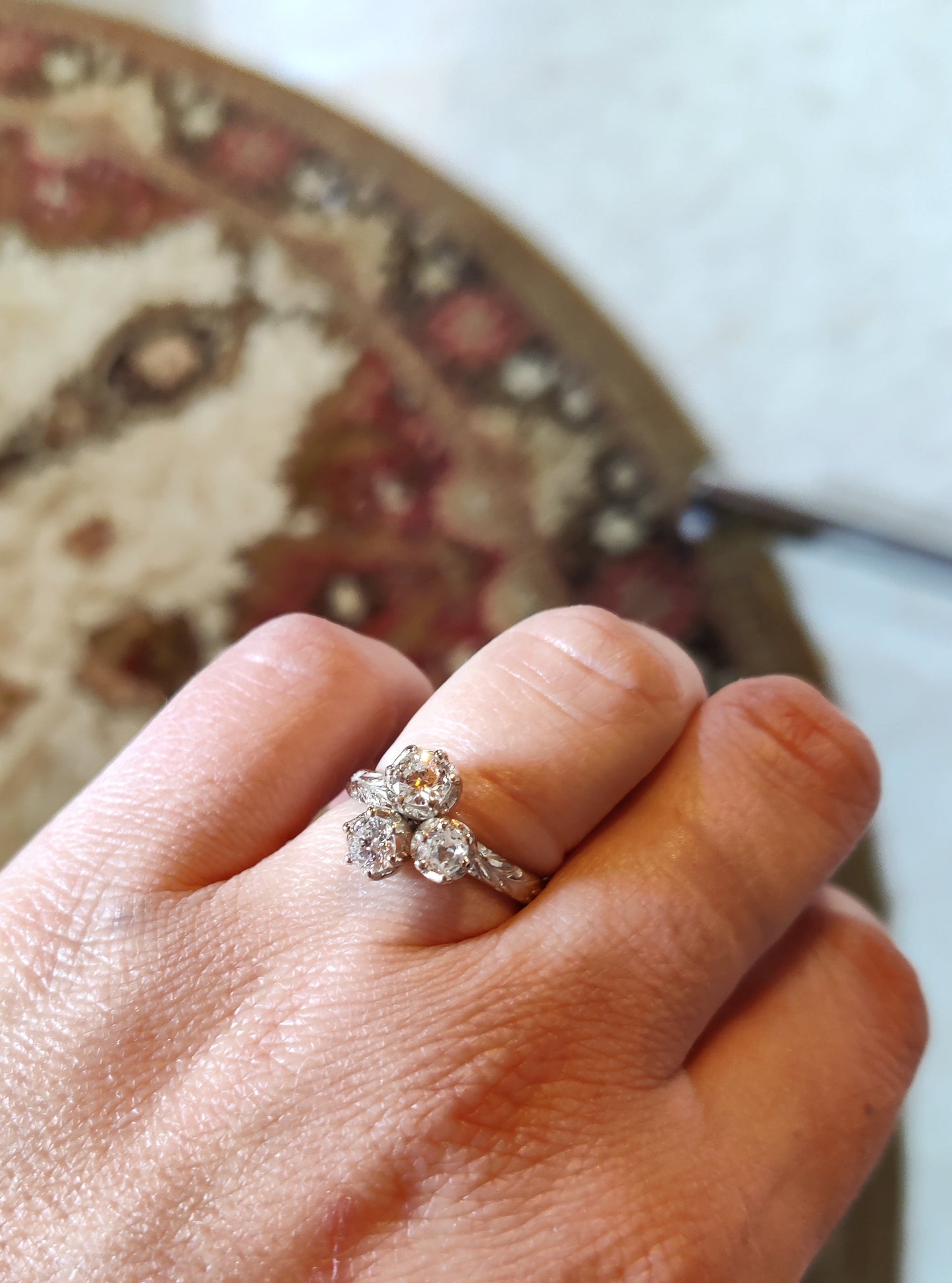 Ring in 18k wit  goud met diamant van overgrootmoeder, moeder en zus