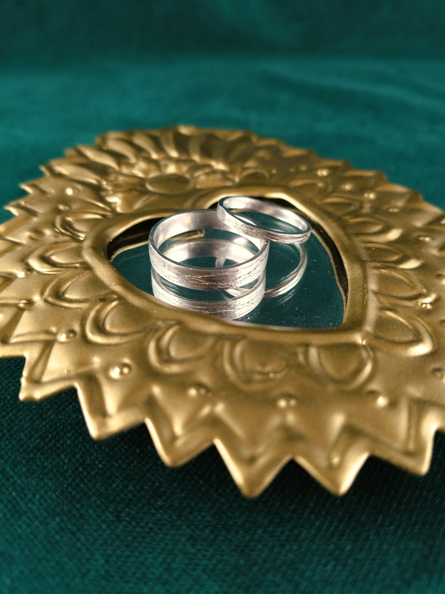 Trouwringen in 18k wit goud: Orphus en Eurydice