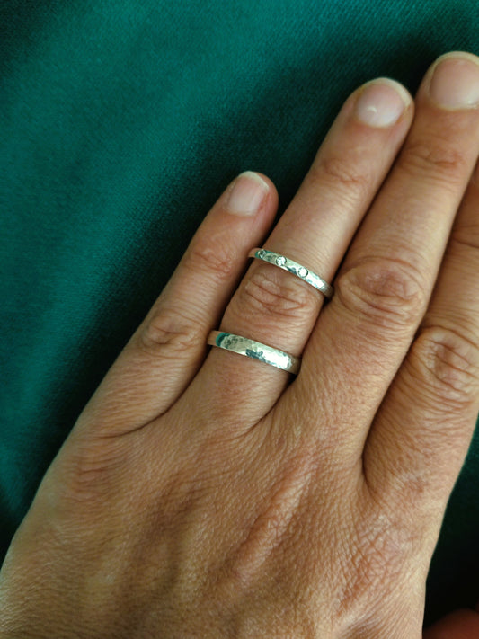 Trouwringen in 18k wit goud met diamant: Harry en Meghan