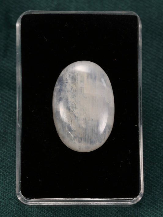 Regenboog maansteen cabochon