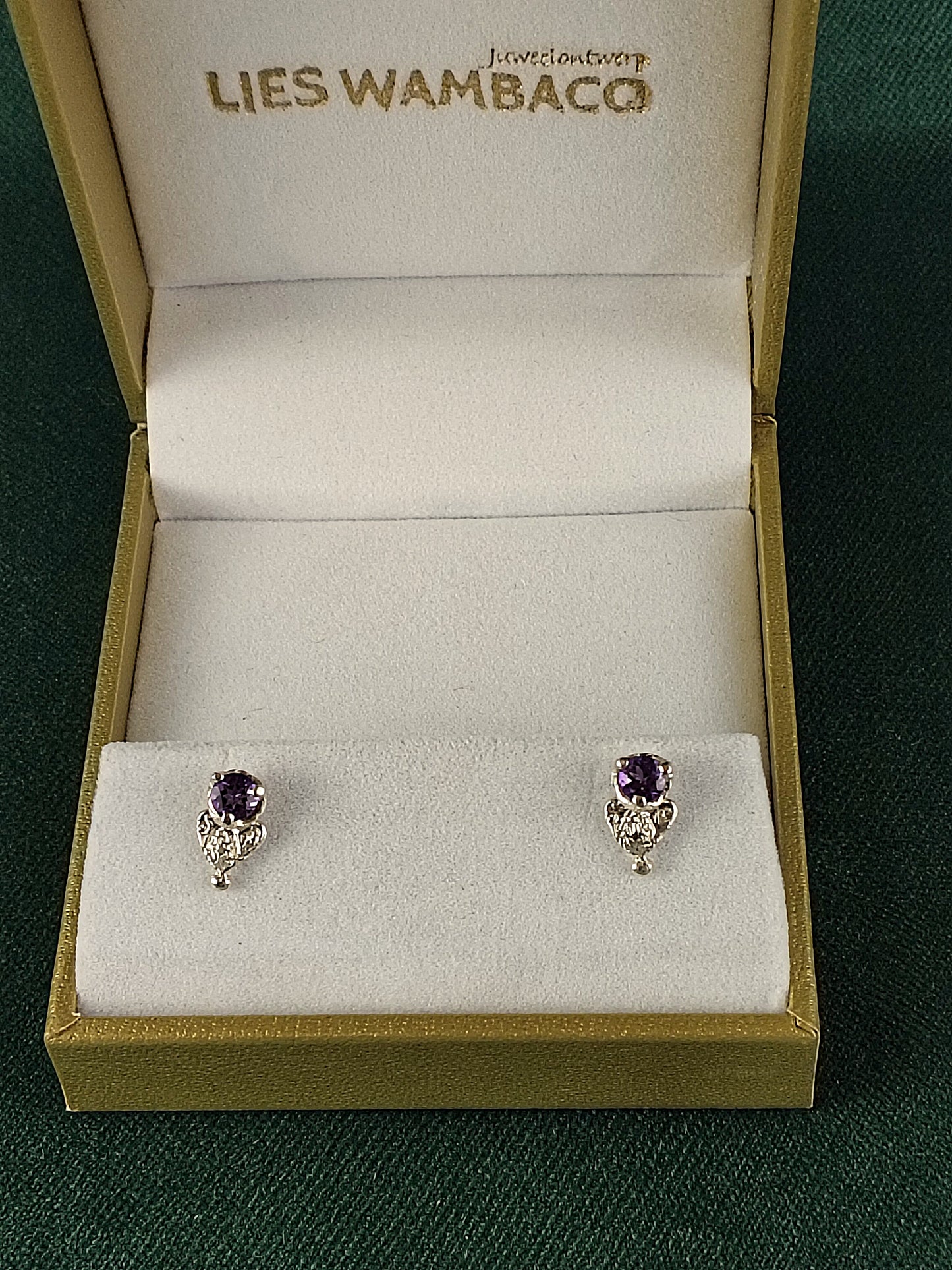 Oorbellen in het zilver met amethist: Love