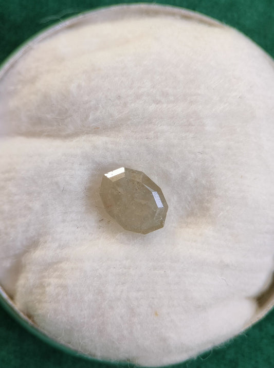 Salt and pepper diamant in een antiek slijpsel