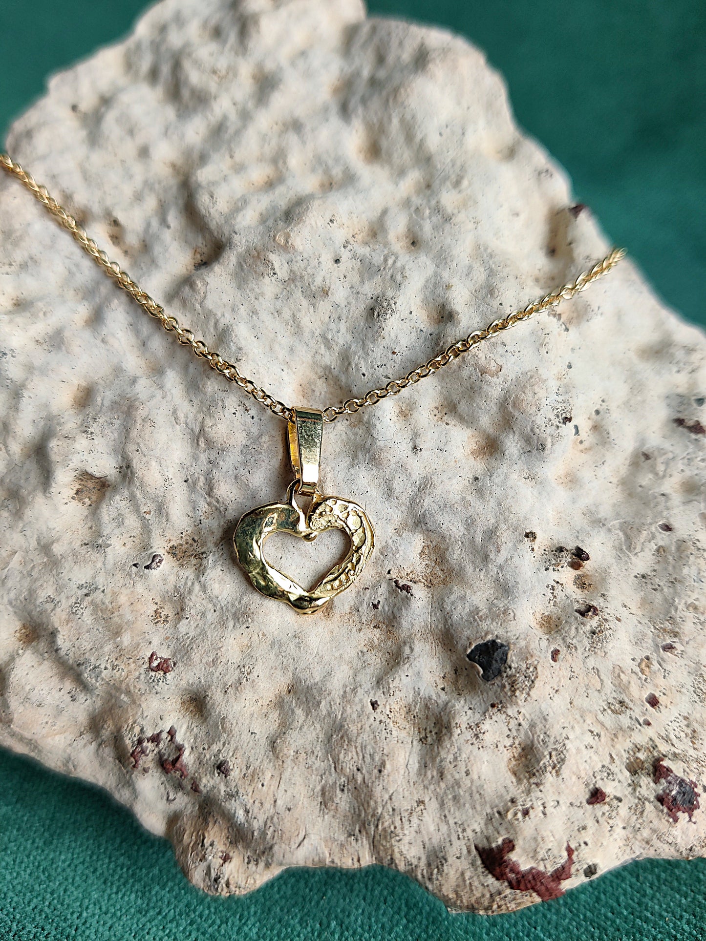 Hanger hartje in goud: Valentine