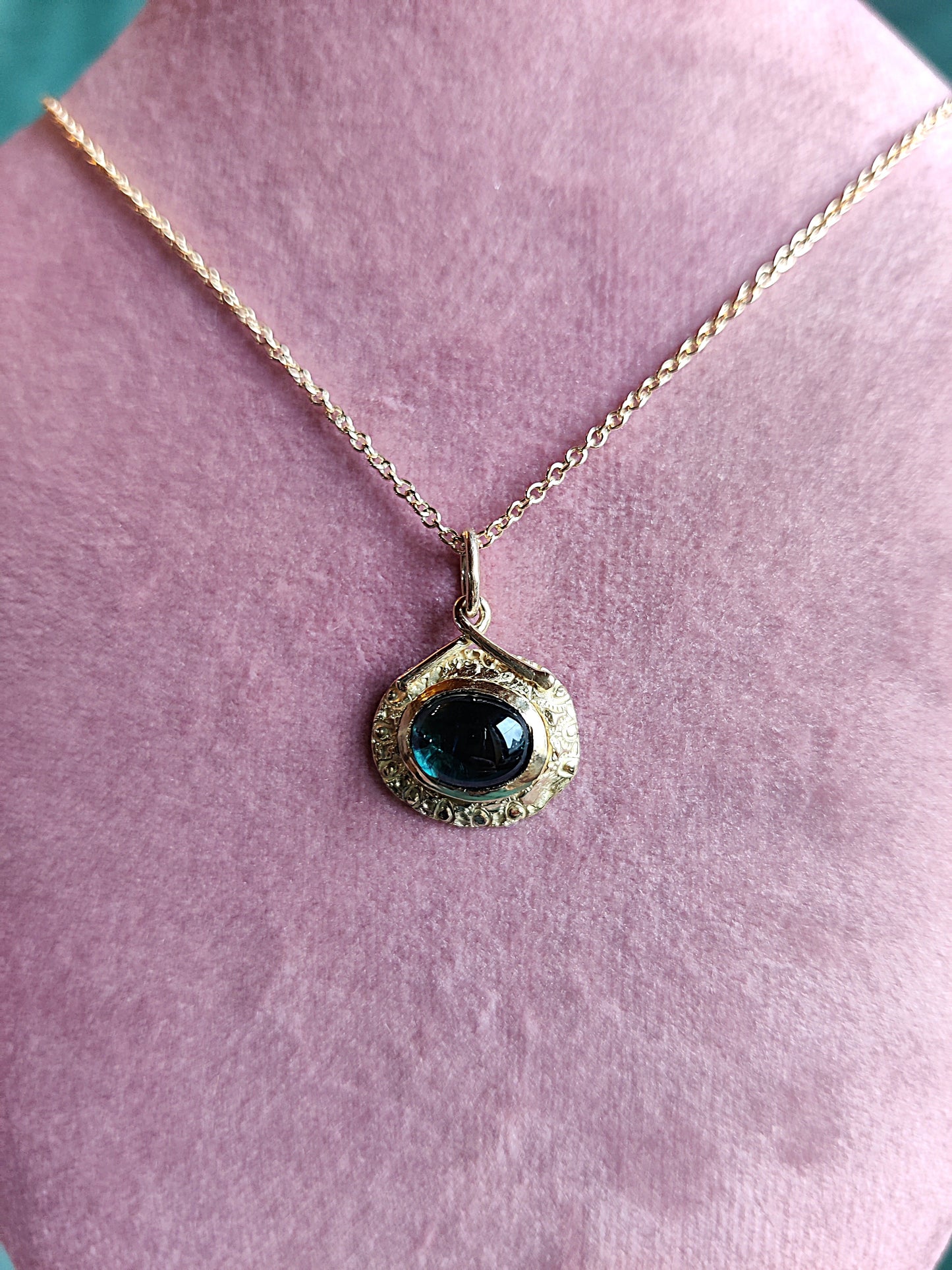 Hanger in 18K geel goud met appelblauwzeegroene toermalijn - Amélie