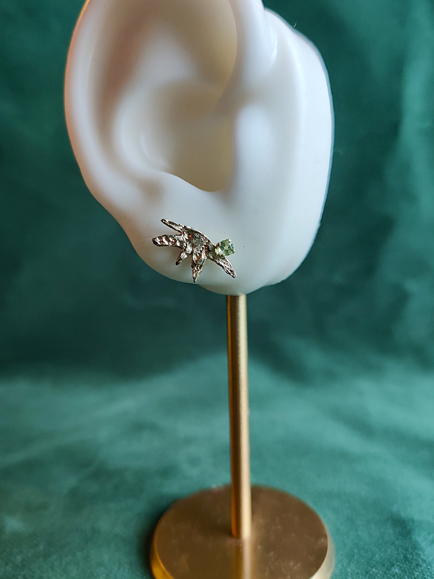 Oorbel in 14k geel goud met peridoot - Isaure