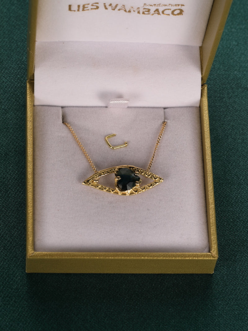 Hanger in 18K geel goud met saffier: Jutte