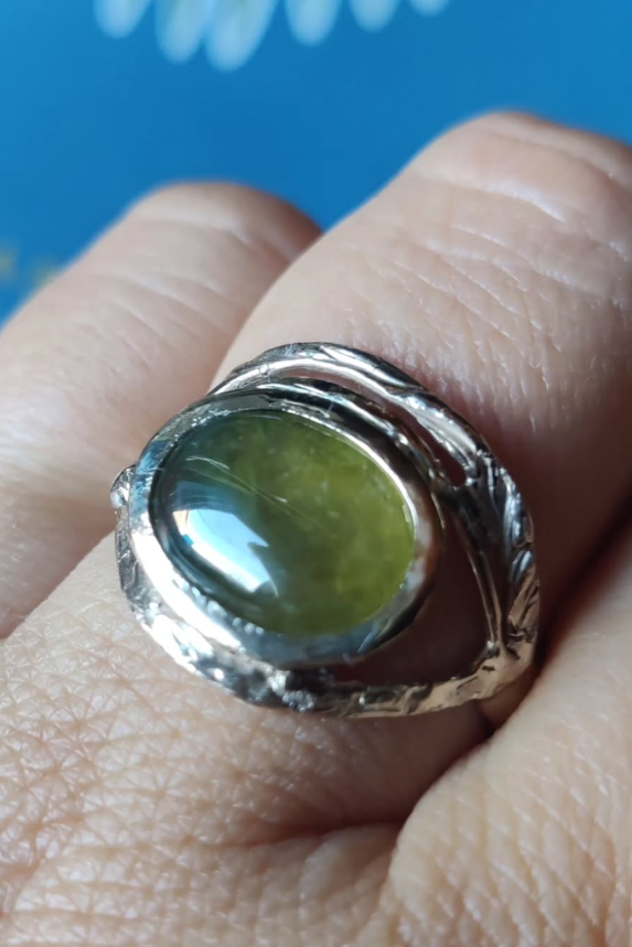 wit gouden ring grote saffier groen
