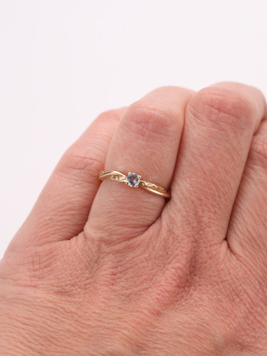 Ring in 18k rood goud met aquamarijn: Milly