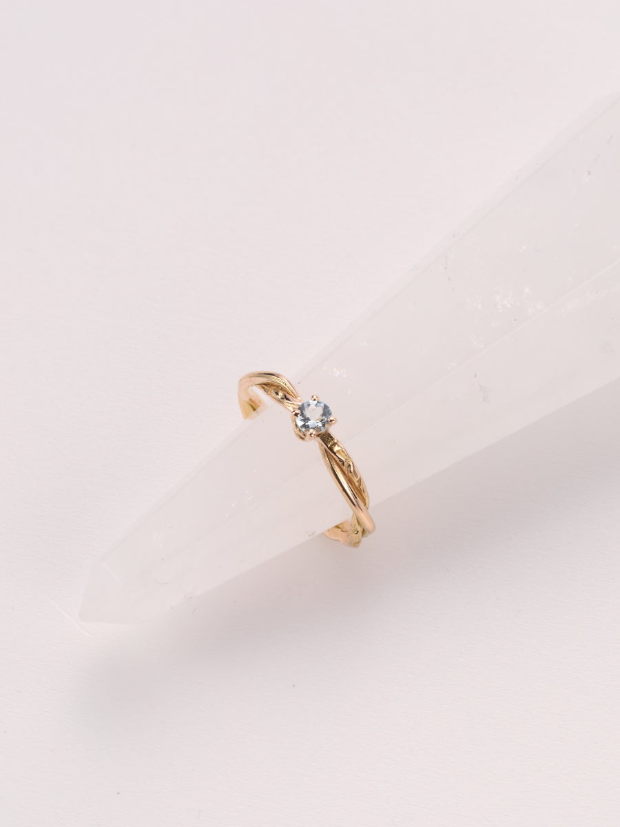 Ring in 18k rood goud met aquamarijn: Milly