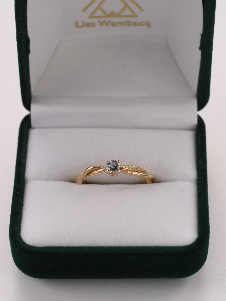 Ring in 18k rood goud met aquamarijn: Milly