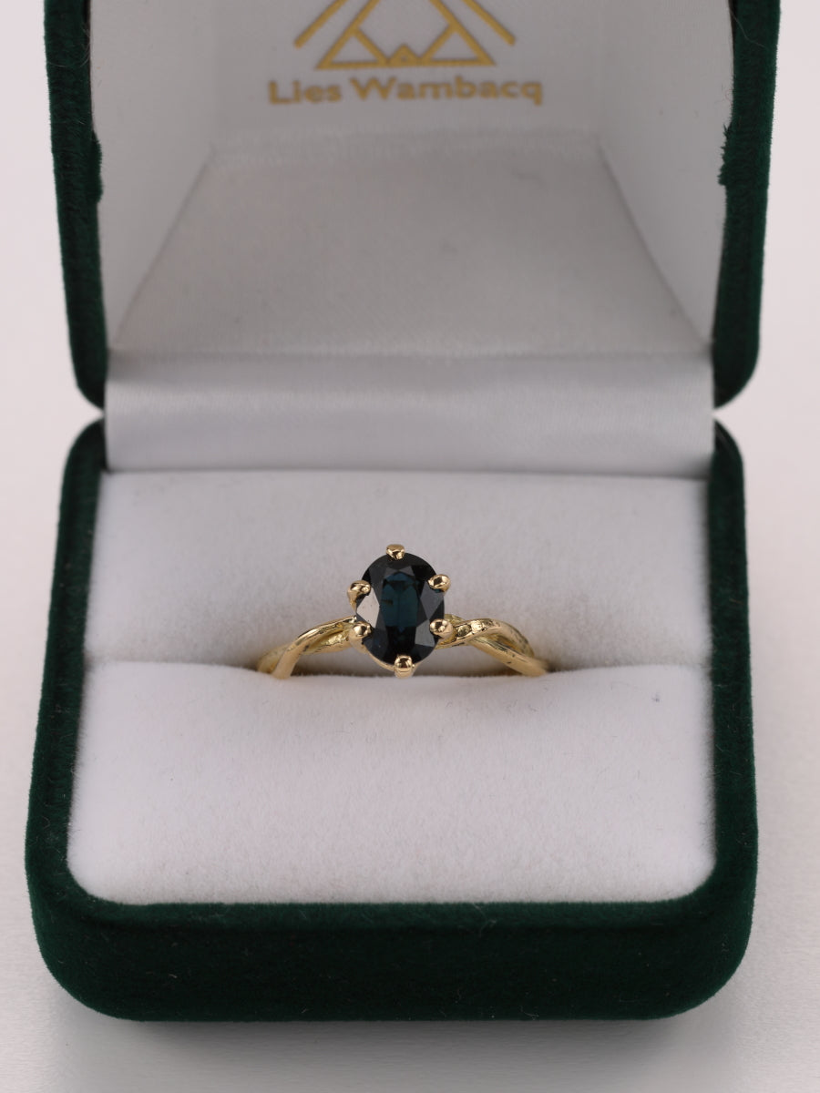 Ring in 18k geel goud met saffier - Bente