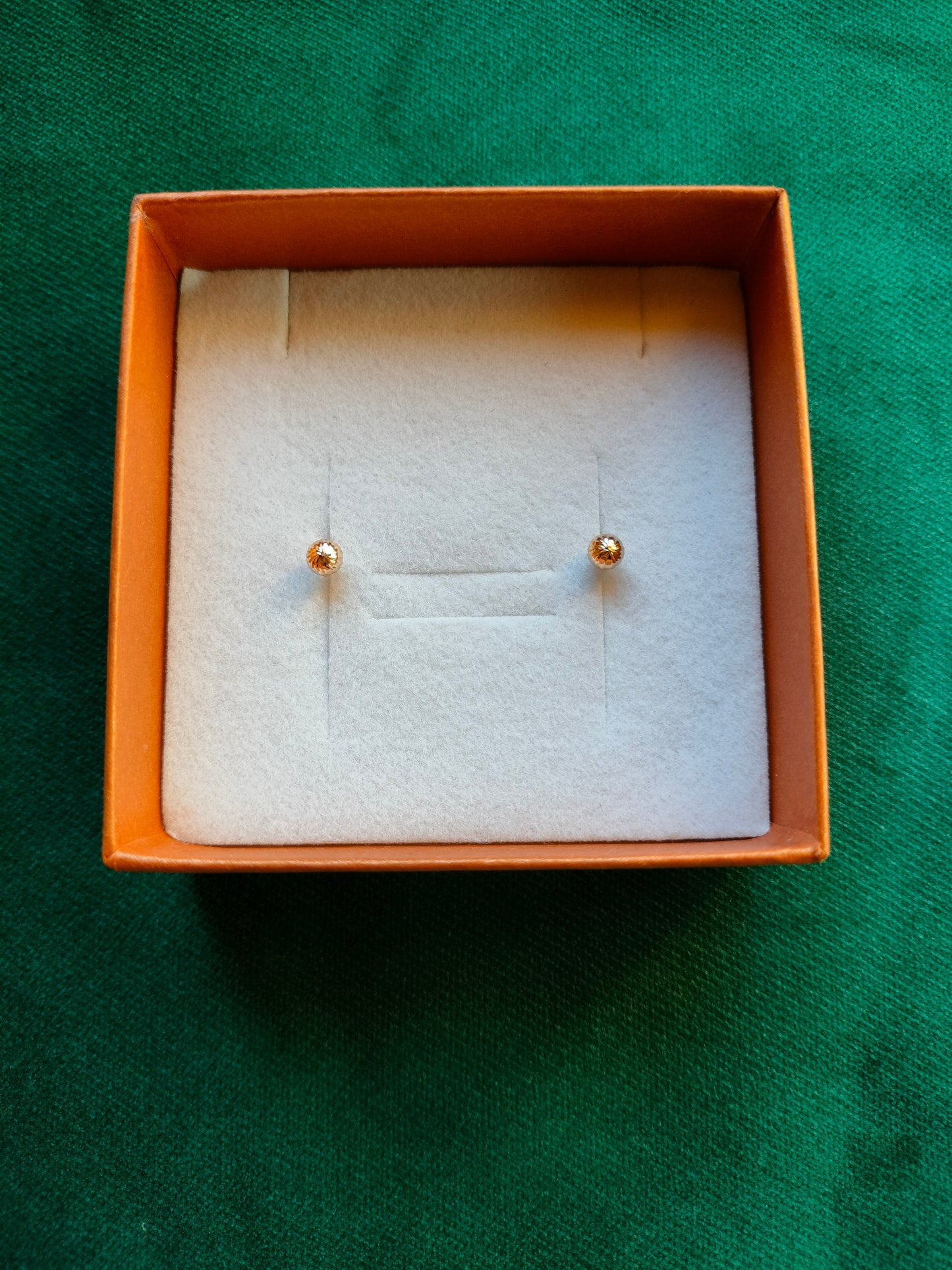 Mini oorbel in 14k goud - Vintage rond