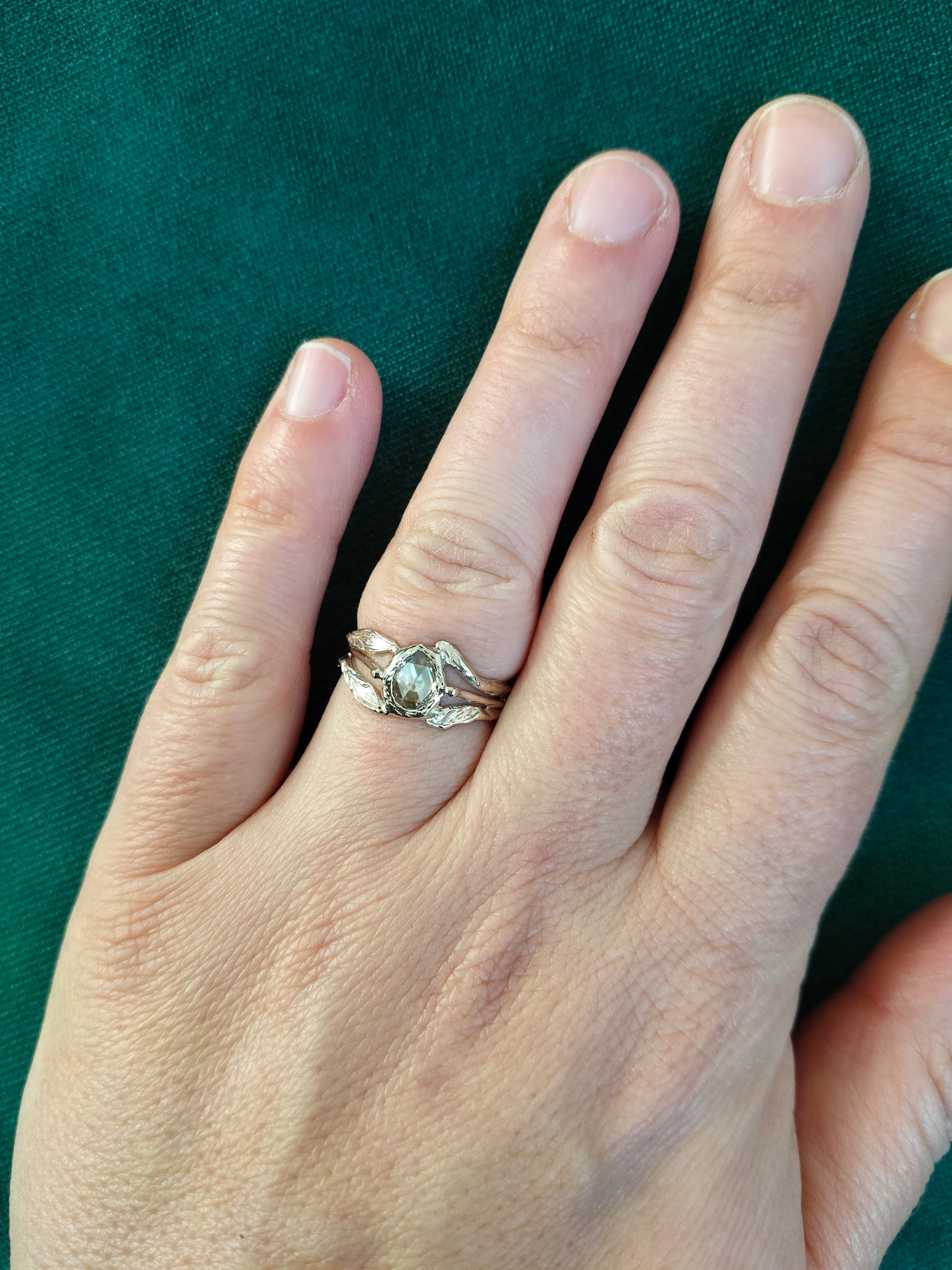 Ring in 18 K wit goud met roos geslepen diamant: Joline