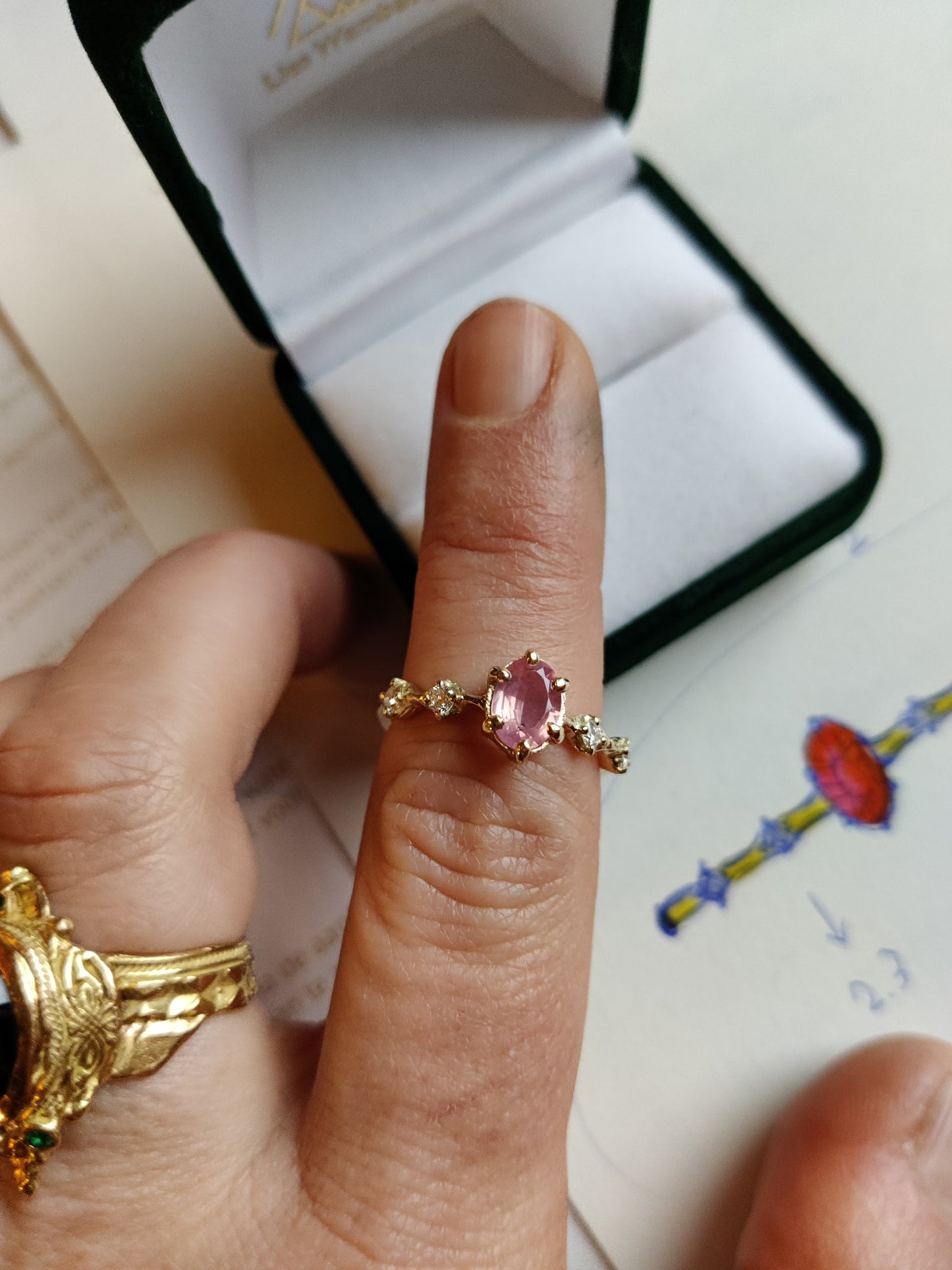 Verlovingsring 18k met diamant: op maat gemaakt