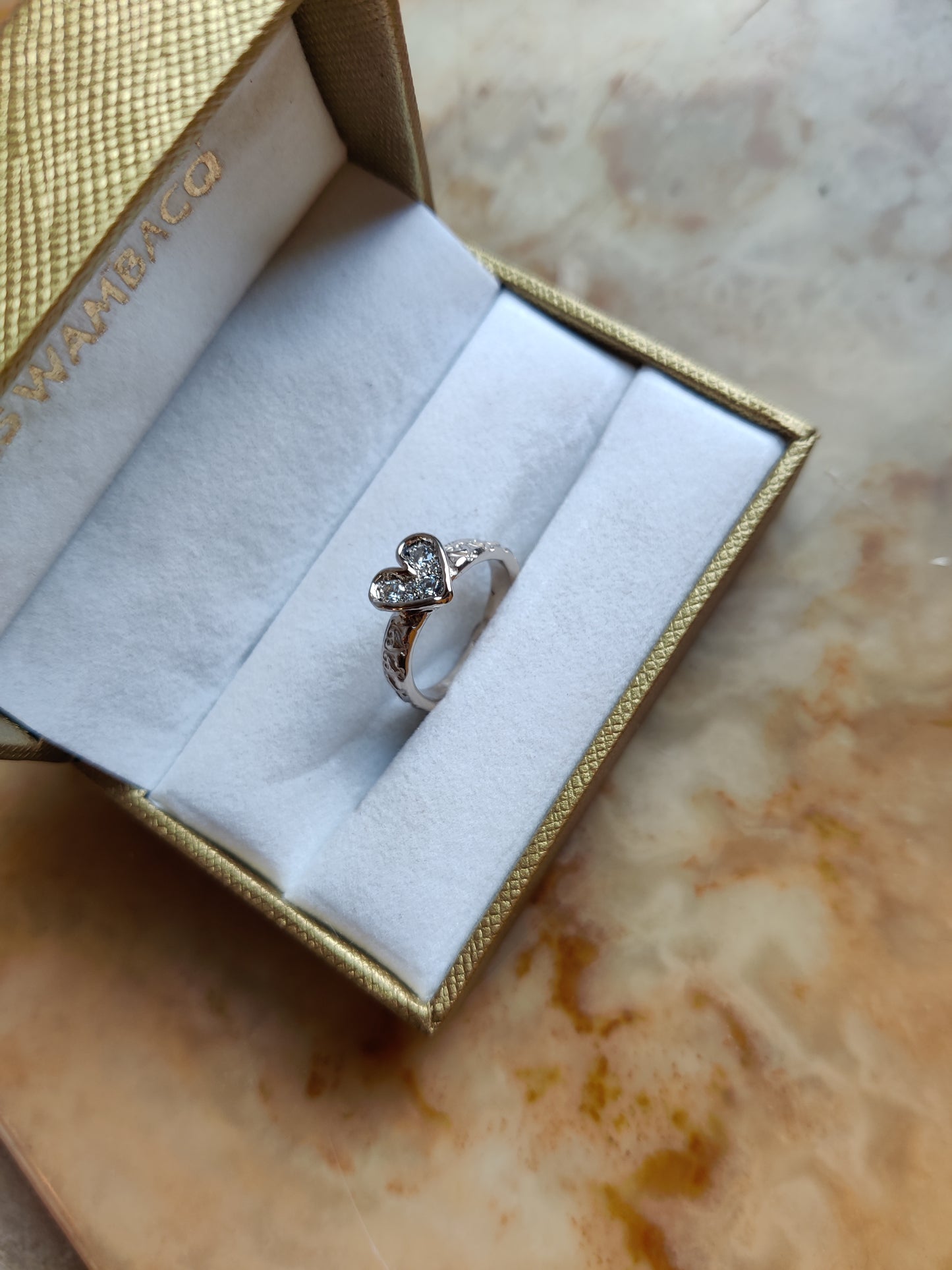 Verlovingsring 18k met diamant: op maat gemaakt