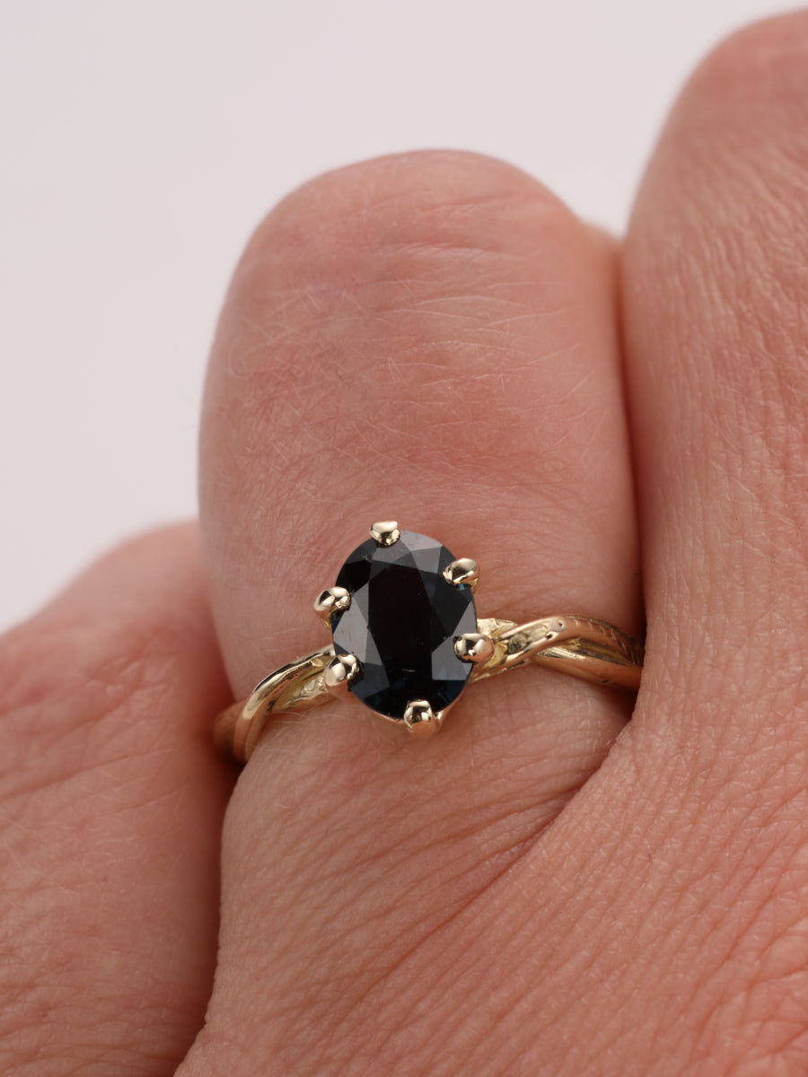Ring in 18k geel goud met saffier - Bente