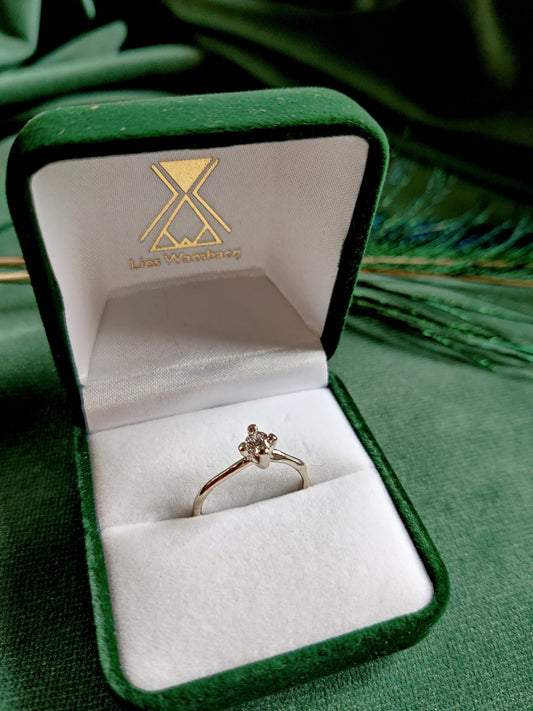 Ring in 18k wit goud met diamant: Judith
